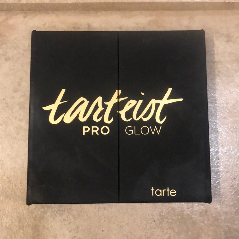 Tarteist Pro Glow Highlight and Contour Pallet